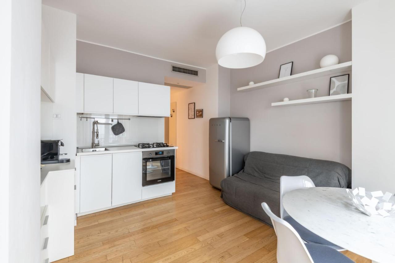 Easylife - Sofisticato Monolocale Con Terrazzino Nel Cuore Di Porta Venezia Milan Bagian luar foto