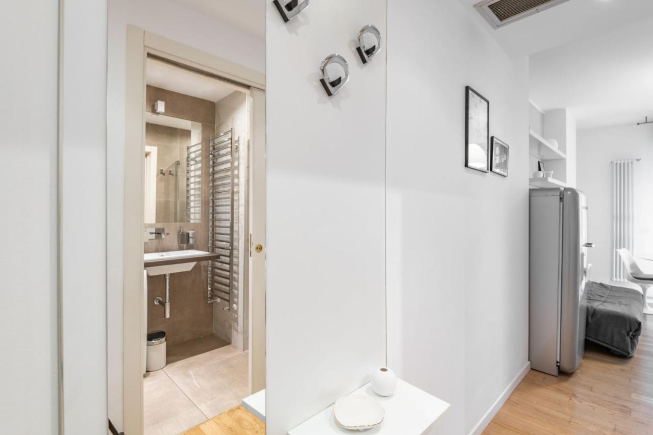 Easylife - Sofisticato Monolocale Con Terrazzino Nel Cuore Di Porta Venezia Milan Bagian luar foto