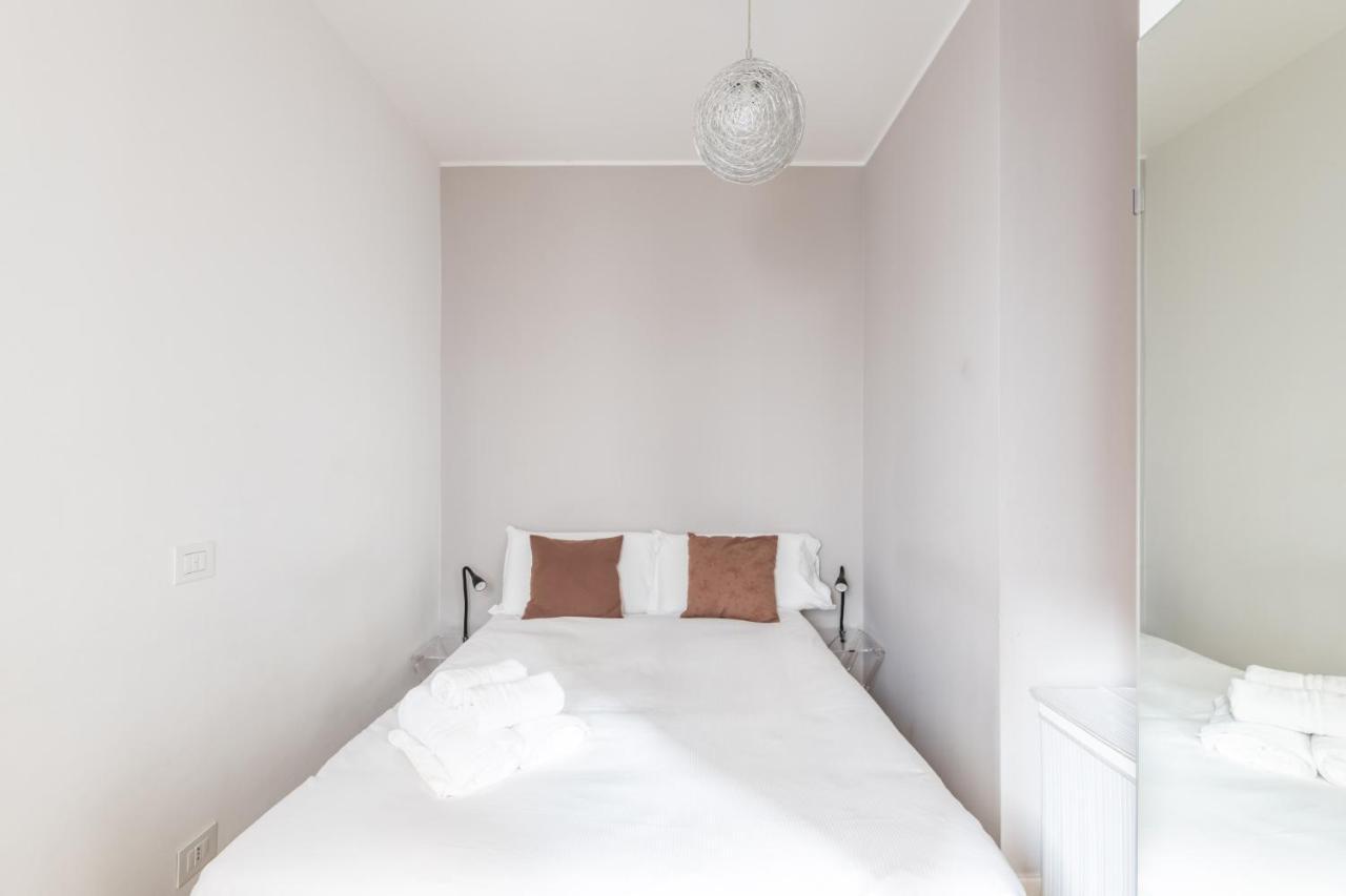 Easylife - Sofisticato Monolocale Con Terrazzino Nel Cuore Di Porta Venezia Milan Bagian luar foto